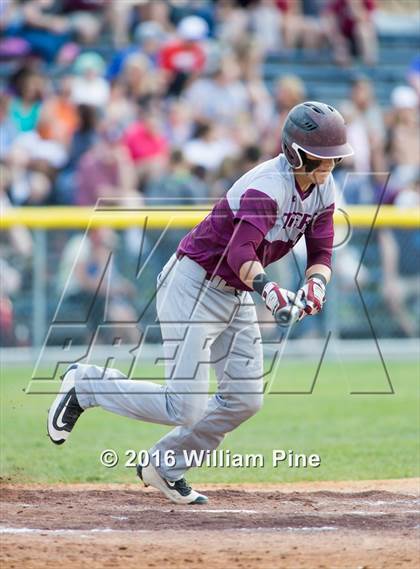 Thumbnail 3 in Corning-Painted Post vs Kingston (NYSPHSAA Class AA Regional Semifinal) photogallery.