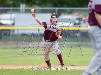 Thumbnail 1 in Corning-Painted Post vs Kingston (NYSPHSAA Class AA Regional Semifinal) photogallery.