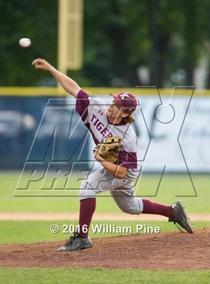 Thumbnail 2 in Corning-Painted Post vs Kingston (NYSPHSAA Class AA Regional Semifinal) photogallery.