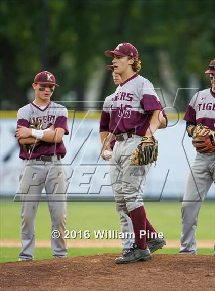 Thumbnail 1 in Corning-Painted Post vs Kingston (NYSPHSAA Class AA Regional Semifinal) photogallery.