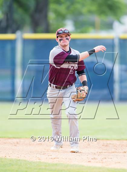 Thumbnail 2 in Corning-Painted Post vs Kingston (NYSPHSAA Class AA Regional Semifinal) photogallery.