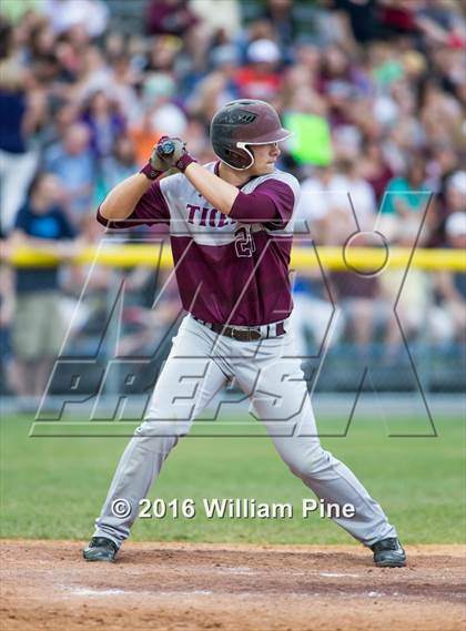 Thumbnail 2 in Corning-Painted Post vs Kingston (NYSPHSAA Class AA Regional Semifinal) photogallery.