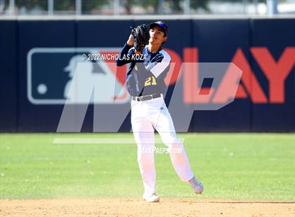 Thumbnail 2 in Bright Star Secondary Charter Academy vs. King/Drew (CIF LACS D3 Playoffs) photogallery.