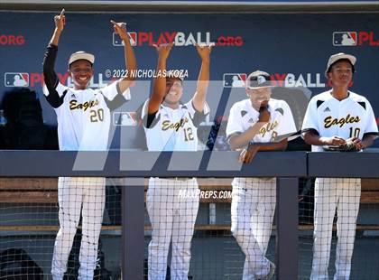 Thumbnail 2 in Bright Star Secondary Charter Academy vs. King/Drew (CIF LACS D3 Playoffs) photogallery.
