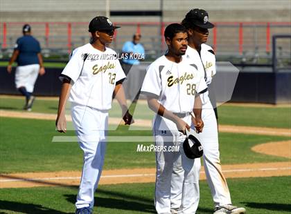 Thumbnail 2 in Bright Star Secondary Charter Academy vs. King/Drew (CIF LACS D3 Playoffs) photogallery.