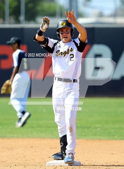 Thumbnail 3 in Bright Star Secondary Charter Academy vs. King/Drew (CIF LACS D3 Playoffs) photogallery.