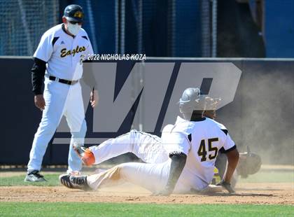 Thumbnail 3 in Bright Star Secondary Charter Academy vs. King/Drew (CIF LACS D3 Playoffs) photogallery.