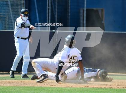 Thumbnail 3 in Bright Star Secondary Charter Academy vs. King/Drew (CIF LACS D3 Playoffs) photogallery.