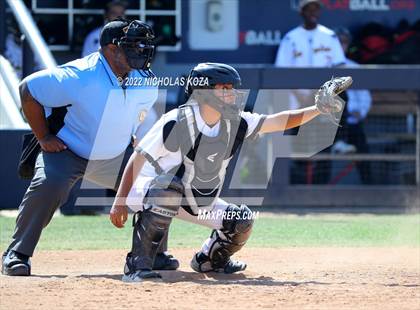 Thumbnail 2 in Bright Star Secondary Charter Academy vs. King/Drew (CIF LACS D3 Playoffs) photogallery.