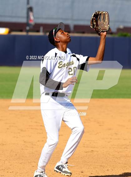 Thumbnail 3 in Bright Star Secondary Charter Academy vs. King/Drew (CIF LACS D3 Playoffs) photogallery.