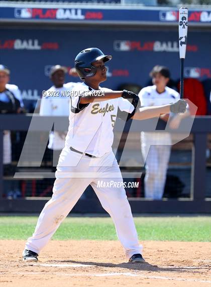 Thumbnail 2 in Bright Star Secondary Charter Academy vs. King/Drew (CIF LACS D3 Playoffs) photogallery.