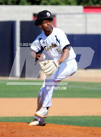 Thumbnail 2 in Bright Star Secondary Charter Academy vs. King/Drew (CIF LACS D3 Playoffs) photogallery.