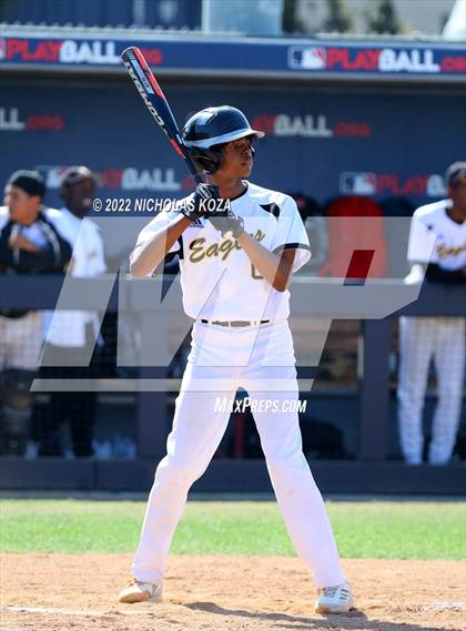 Thumbnail 2 in Bright Star Secondary Charter Academy vs. King/Drew (CIF LACS D3 Playoffs) photogallery.