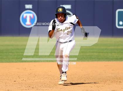 Thumbnail 2 in Bright Star Secondary Charter Academy vs. King/Drew (CIF LACS D3 Playoffs) photogallery.