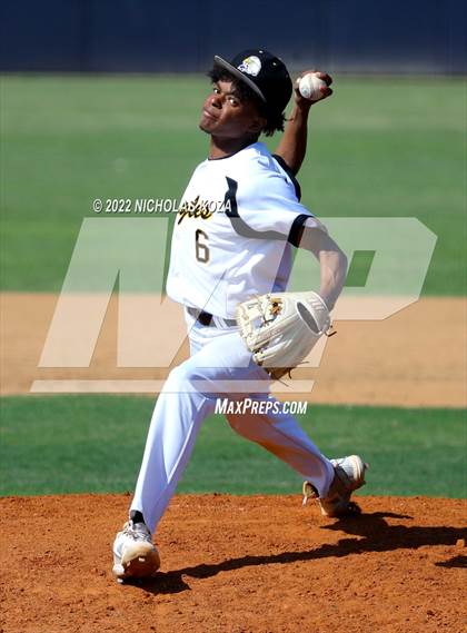 Thumbnail 1 in Bright Star Secondary Charter Academy vs. King/Drew (CIF LACS D3 Playoffs) photogallery.