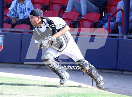 Thumbnail 2 in Bright Star Secondary Charter Academy vs. King/Drew (CIF LACS D3 Playoffs) photogallery.
