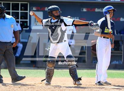 Thumbnail 2 in Bright Star Secondary Charter Academy vs. King/Drew (CIF LACS D3 Playoffs) photogallery.