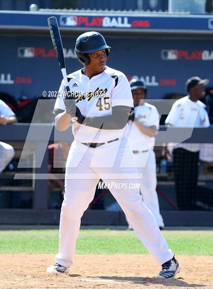 Thumbnail 3 in Bright Star Secondary Charter Academy vs. King/Drew (CIF LACS D3 Playoffs) photogallery.