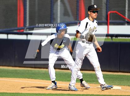 Thumbnail 2 in Bright Star Secondary Charter Academy vs. King/Drew (CIF LACS D3 Playoffs) photogallery.