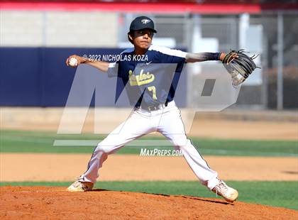 Thumbnail 3 in Bright Star Secondary Charter Academy vs. King/Drew (CIF LACS D3 Playoffs) photogallery.