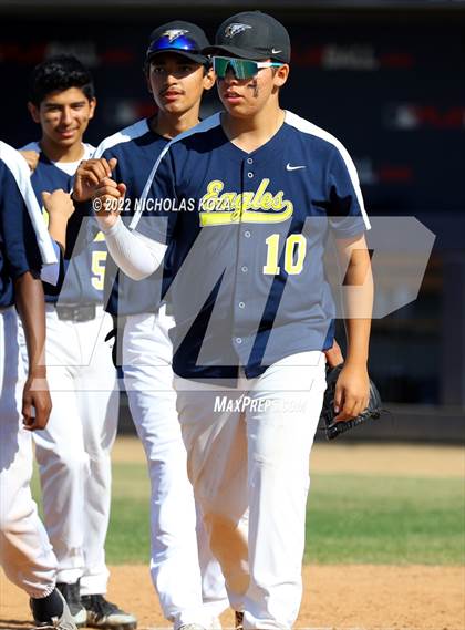 Thumbnail 2 in Bright Star Secondary Charter Academy vs. King/Drew (CIF LACS D3 Playoffs) photogallery.