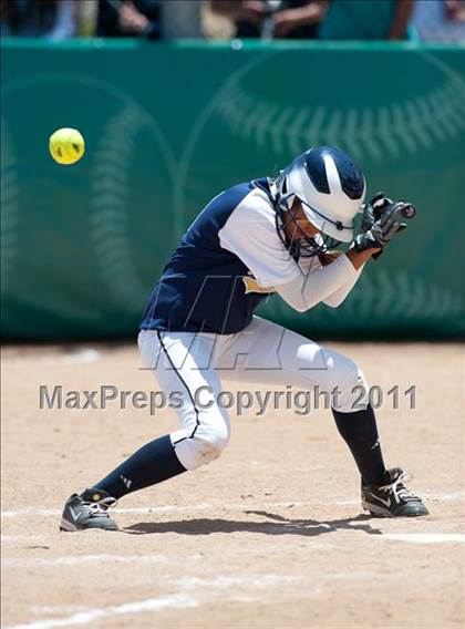 Thumbnail 3 in Mater Dei vs Madison (CIF SDS D4 Final) photogallery.