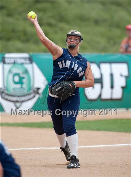 Thumbnail 2 in Mater Dei vs Madison (CIF SDS D4 Final) photogallery.
