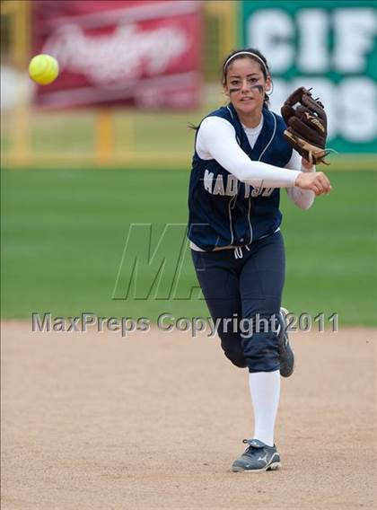 Thumbnail 1 in Mater Dei vs Madison (CIF SDS D4 Final) photogallery.