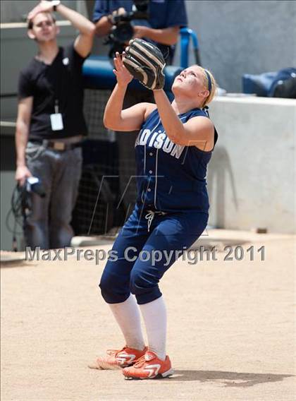 Thumbnail 2 in Mater Dei vs Madison (CIF SDS D4 Final) photogallery.