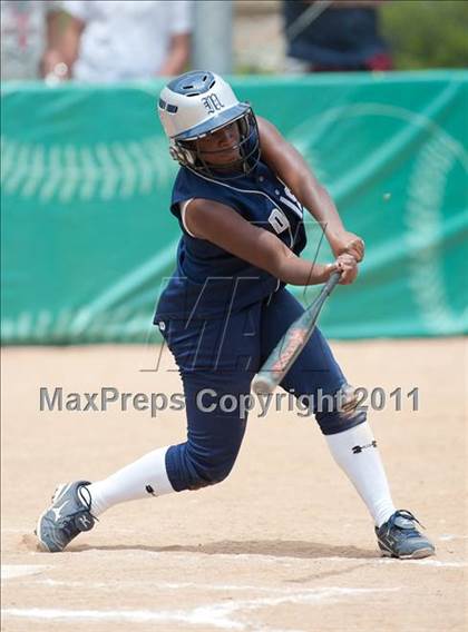Thumbnail 2 in Mater Dei vs Madison (CIF SDS D4 Final) photogallery.