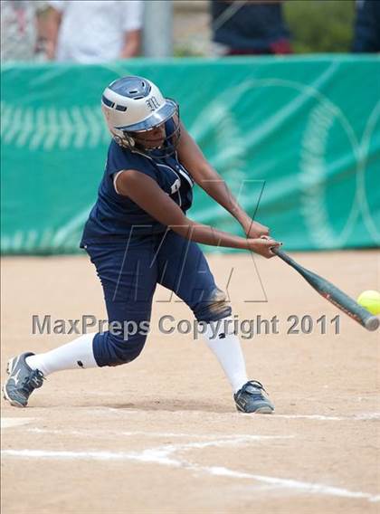 Thumbnail 1 in Mater Dei vs Madison (CIF SDS D4 Final) photogallery.
