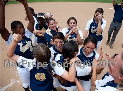 Thumbnail 2 in Mater Dei vs Madison (CIF SDS D4 Final) photogallery.