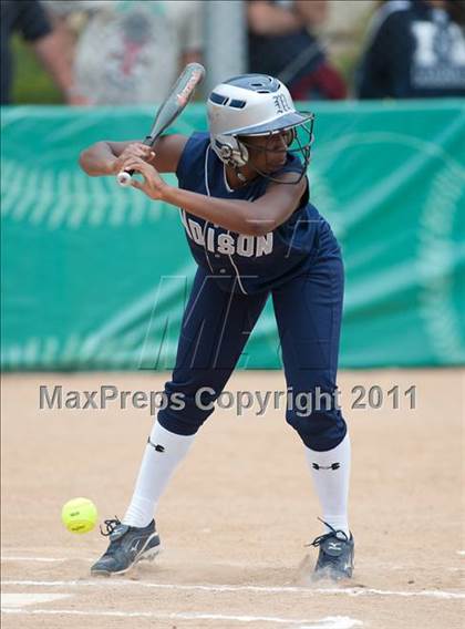 Thumbnail 3 in Mater Dei vs Madison (CIF SDS D4 Final) photogallery.