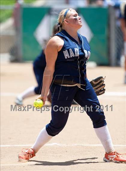 Thumbnail 2 in Mater Dei vs Madison (CIF SDS D4 Final) photogallery.