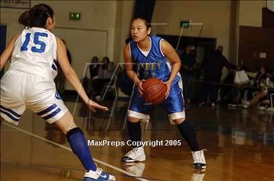 Thumbnail 2 in Garey @ Charter Oak photogallery.