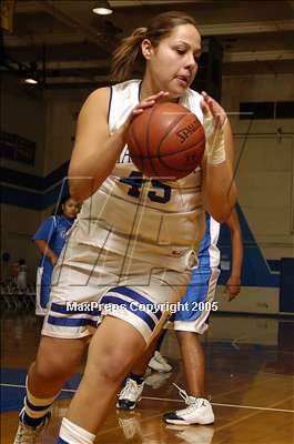 Thumbnail 3 in Garey @ Charter Oak photogallery.