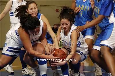 Thumbnail 1 in Garey @ Charter Oak photogallery.