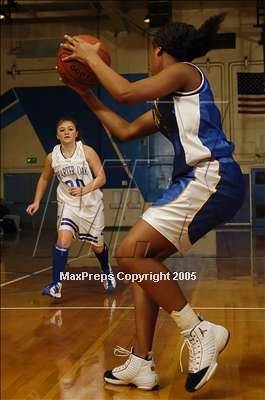 Thumbnail 3 in Garey @ Charter Oak photogallery.