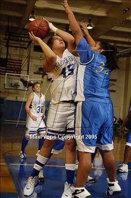 Thumbnail 1 in Garey @ Charter Oak photogallery.