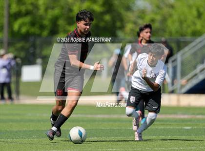 Thumbnail 3 in Austin Achieve vs. Gainesville (UIL 4A Soccer Division II Final) photogallery.