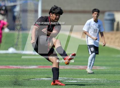Thumbnail 3 in Austin Achieve vs. Gainesville (UIL 4A Soccer Division II Final) photogallery.