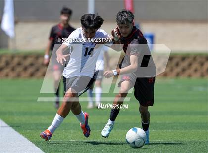 Thumbnail 2 in Austin Achieve vs. Gainesville (UIL 4A Soccer Division II Final) photogallery.