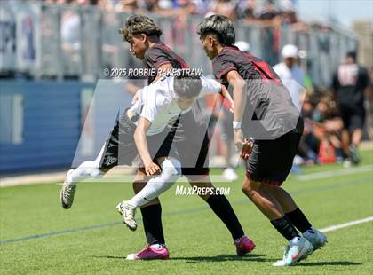 Thumbnail 1 in Austin Achieve vs. Gainesville (UIL 4A Soccer Division II Final) photogallery.