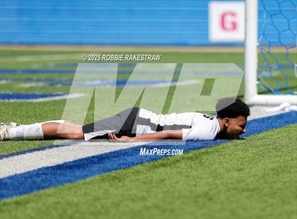 Thumbnail 2 in Austin Achieve vs. Gainesville (UIL 4A Soccer Division II Final) photogallery.