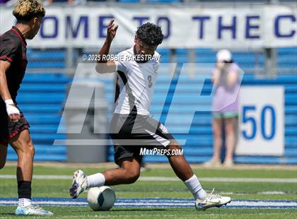 Thumbnail 2 in Austin Achieve vs. Gainesville (UIL 4A Soccer Division II Final) photogallery.