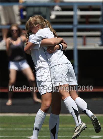 Thumbnail 2 in Rocky Mountain vs. Arapahoe (5A Semifinal) photogallery.