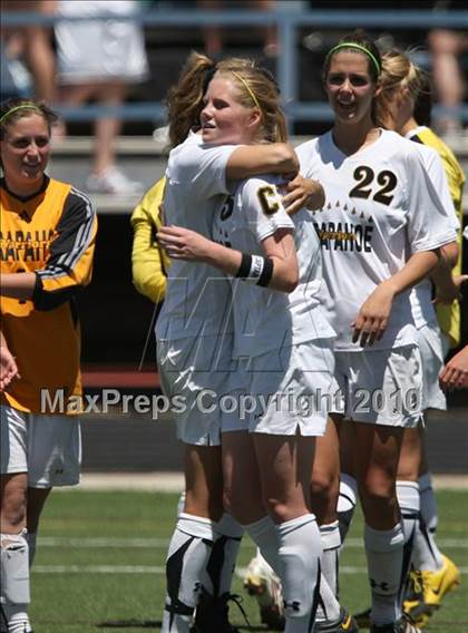 Thumbnail 3 in Rocky Mountain vs. Arapahoe (5A Semifinal) photogallery.