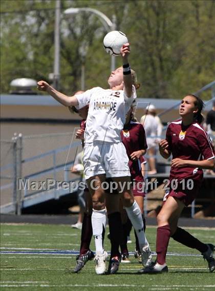 Thumbnail 2 in Rocky Mountain vs. Arapahoe (5A Semifinal) photogallery.