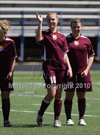 Thumbnail 3 in Rocky Mountain vs. Arapahoe (5A Semifinal) photogallery.