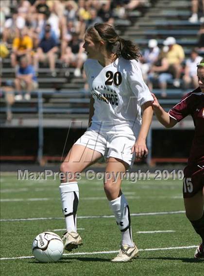 Thumbnail 2 in Rocky Mountain vs. Arapahoe (5A Semifinal) photogallery.